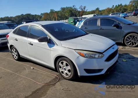 2017 Ford Focus S z USA, uszkodzony, nr VIN 1FADP3E24HL335481